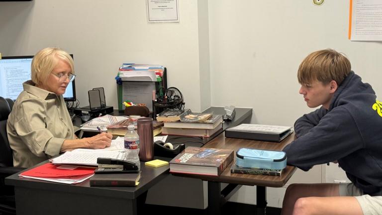 Tenney School One-to-One Classroom Hero Students at Tenney School learning one-to-one in Houston private school classroom.