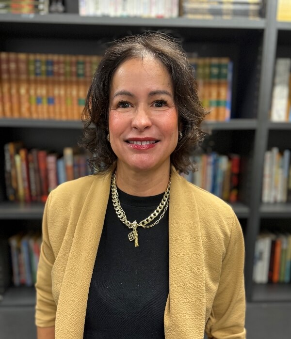 Catherine De La Rosa